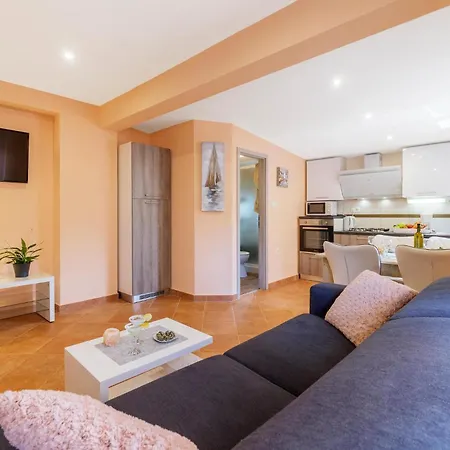 One-bedroom In Διαμέρισμα *